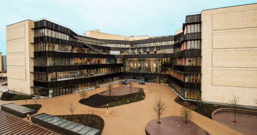 mccombs mba gmat score